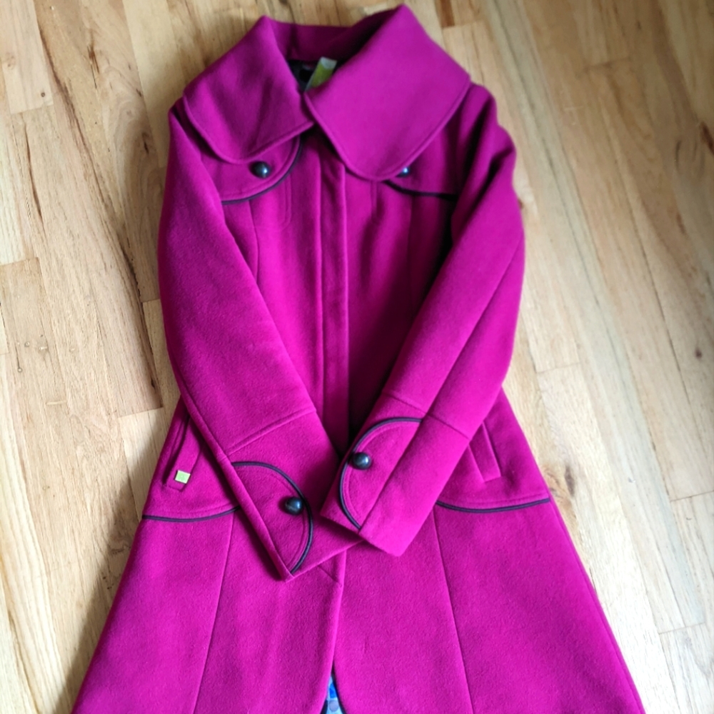 Wool blend coat in magenta color XS